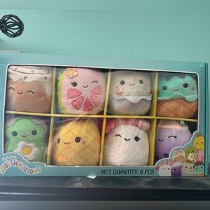 Squishmellow collection box